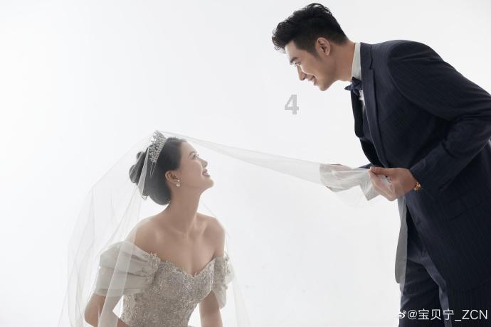 救援秀气的男孩